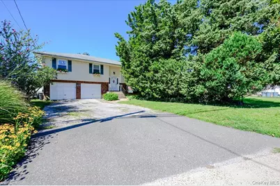 784 Newbridge Road, Bellmore, NY 11710 - Photo 27