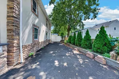 14 Electric Street, Patchogue, NY 11772 - Photo 3