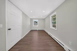 14 Electric St, Patchogue, NY 11772 - Photo 21