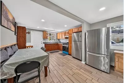 14 Electric Street, Patchogue, NY 11772 - Photo 9