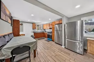 14 Electric St, Patchogue, NY 11772 - Photo 9