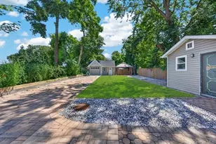 14 Electric St, Patchogue, NY 11772 - Photo 25