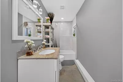 14 Electric Street, Patchogue, NY 11772 - Photo 13