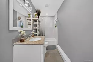 14 Electric St, Patchogue, NY 11772 - Photo 13