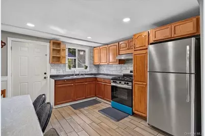 14 Electric Street, Patchogue, NY 11772 - Photo 7