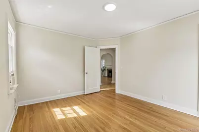 70 Paul Avenue, New Hyde Park, NY 11040 - Photo 21