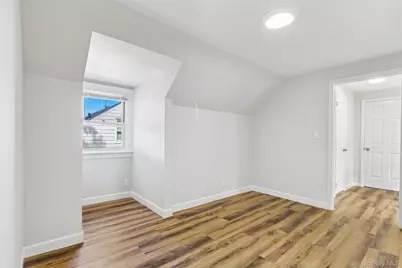 70 Paul Avenue, New Hyde Park, NY 11040 - Photo 23