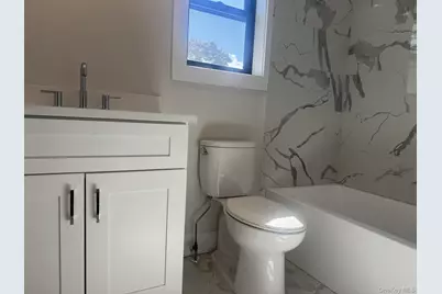 161 Union Avenue #16, Lynbrook, NY 11563 - Photo 7