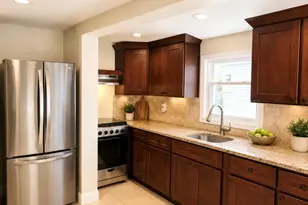 3 Carlisle Pl, Yonkers, NY 10701 - Photo 5