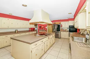 4 Rose Ct, Centereach, NY 11720 - Photo 25