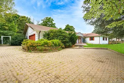 4 Rose Court, Centereach, NY 11720 - Photo 5