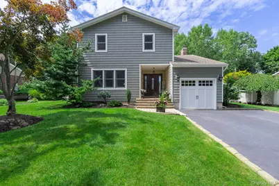 22 Sycamore Lane, Commack, NY 11725 - Photo 3
