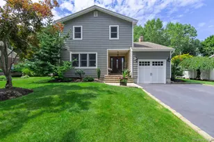 22 Sycamore Ln, Commack, NY 11725 - Photo 3