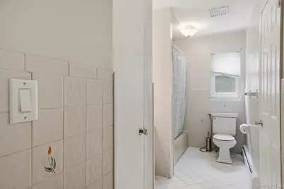 2 Maple Avenue, Orangeburg, NY 10962 - Photo 23