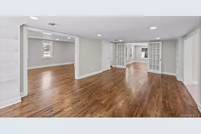 511 Montauk Highway, East Moriches, NY 11940 - Photo 17