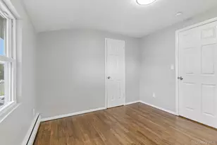 322 Barleau, Brentwood, NY 11717 - Photo 21