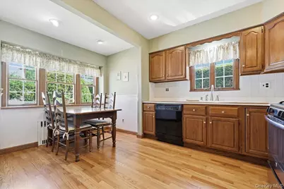 73 Chestnut Avenue, Floral Park, NY 11001 - Photo 11