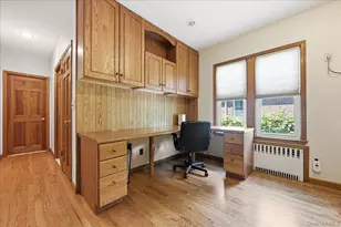 73 Chestnut Ave, Floral Park, NY 11001 - Photo 17