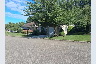 1407 Middle Road #265, Calverton, NY 11933 - Photo 3