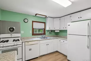 35 Spinner Ln, East Hampton, NY 11937 - Photo 9