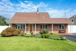 60 Academy Ln, Levittown, NY 11756 - Photo 3