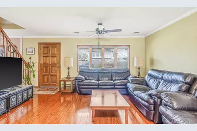 60 Academy Lane, Levittown, NY 11756 - Photo 19