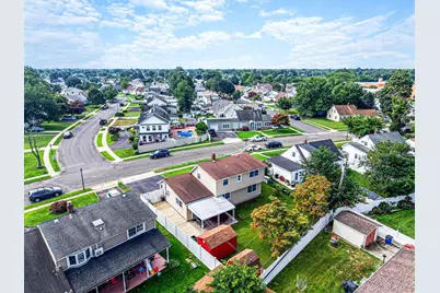 60 Academy Lane, Levittown, NY 11756 - Photo 9