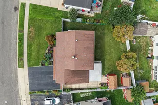 60 Academy Ln, Levittown, NY 11756 - Photo 11