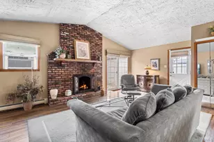 42 Stewart Ave, Bethpage, NY 11714 - Photo 17
