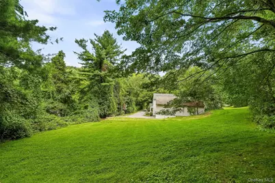 88 Pines Bridge Road, Mount Kisco, NY 10549 - Photo 45