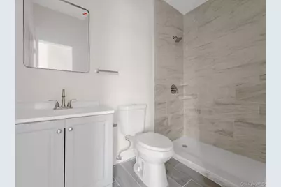 910 E 226th Street, Bronx, NY 10466 - Photo 9