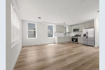 910 E 226th Street, Bronx, NY 10466 - Photo 3