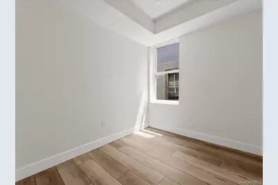 910 E 226th Street, Bronx, NY 10466 - Photo 11