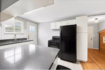 235 E 237th Street, Bronx, NY 10470 - Photo 25