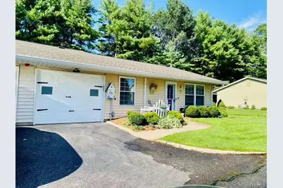 472 Darwen Drive, Ridge, NY 11961 - Photo 13