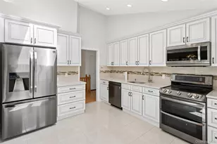 1031 Fordham Ln, Woodmere, NY 11598 - Photo 9