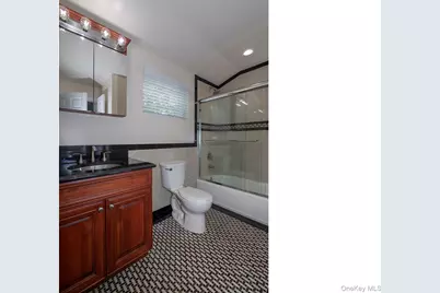 2505 Townhouse Drive #2505, Coram, NY 11727 - Photo 9