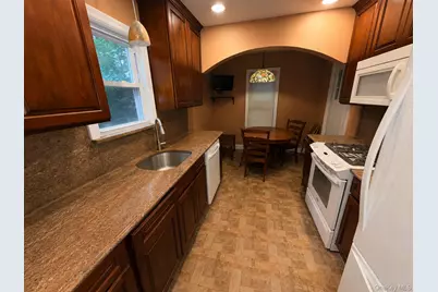 2284 Wynsum Avenue, Merrick, NY 11566 - Photo 7