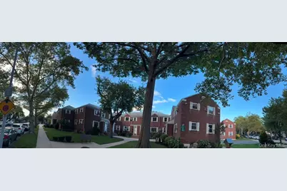 74-15 255th #B-2, Glen Oaks, NY 11004 - Photo 3