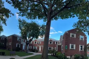 74-15 255th, Glen Oaks, NY 11004 - Photo 3