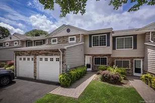 3705 Townhouse Dr, Coram, NY 11727 - Photo 3