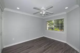 3705 Townhouse Dr, Coram, NY 11727 - Photo 7