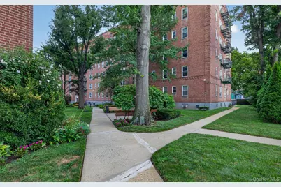 36 Cathedral Avenue #4F, Hempstead, NY 11550 - Photo 21