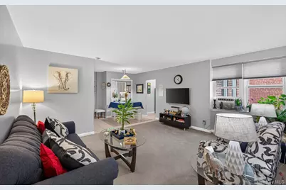 36 Cathedral Avenue #4F, Hempstead, NY 11550 - Photo 1
