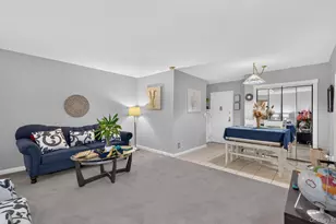 36 Cathedral Ave, Hempstead, NY 11550 - Photo 7