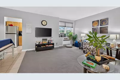 36 Cathedral Avenue #4F, Hempstead, NY 11550 - Photo 13