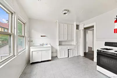 461 S 1st Avenue, Mount Vernon, NY 10550 - Photo 13