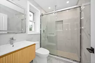 141-23 Hoover Ave, Briarwood, NY 11435 - Photo 15