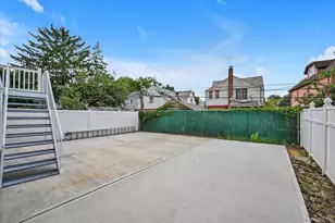 141-23 Hoover Ave, Briarwood, NY 11435 - Photo 21