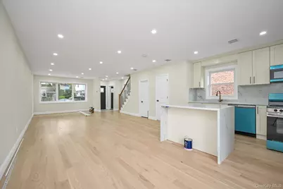 14123 Hoover Avenue, Briarwood, NY 11435 - Photo 3
